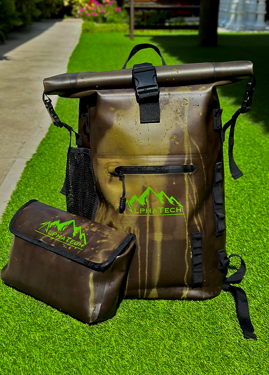 Color Changing Drybag + DryPouch: Black/Green