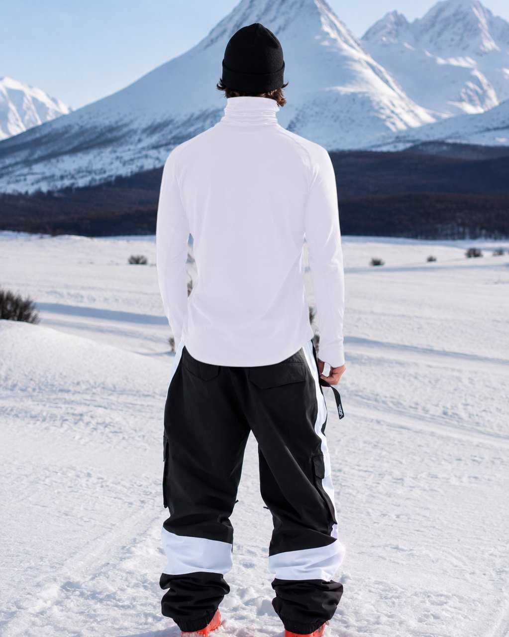 Long Neck Base Layer: White